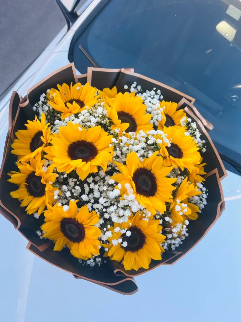 Large Sunflowers Bouquet With Baby Breath Flower